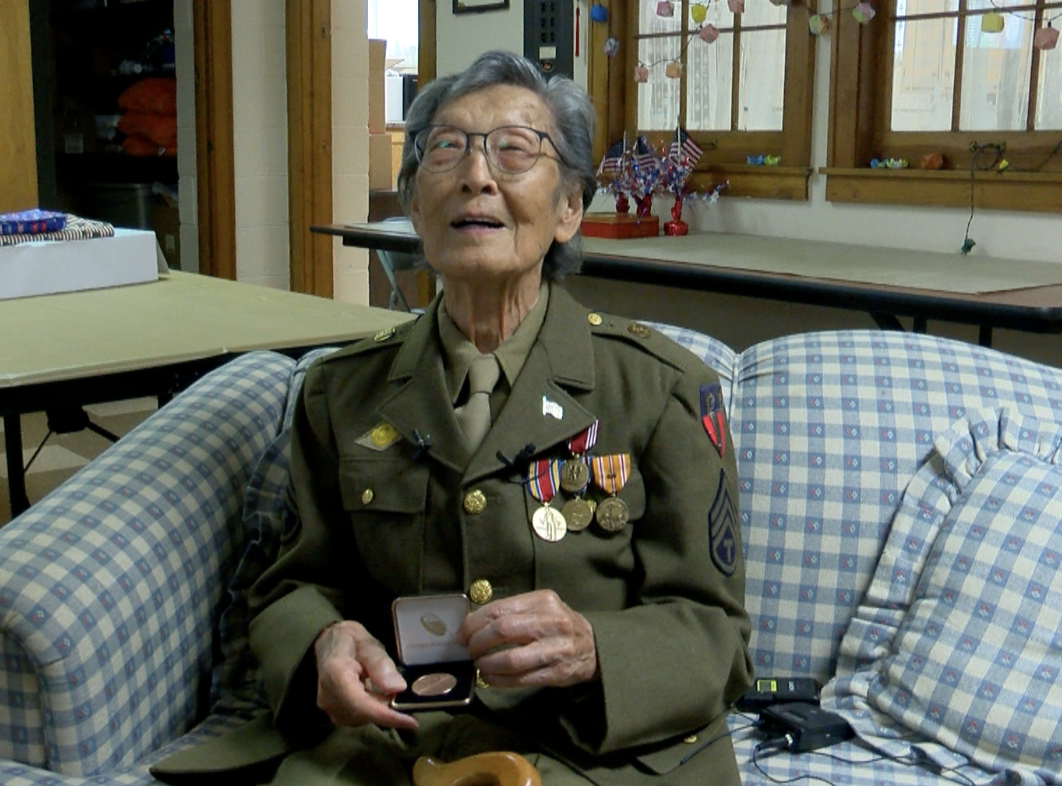 Chinese-American veteran presented Congressional Gold Medal - Vimarsana News
